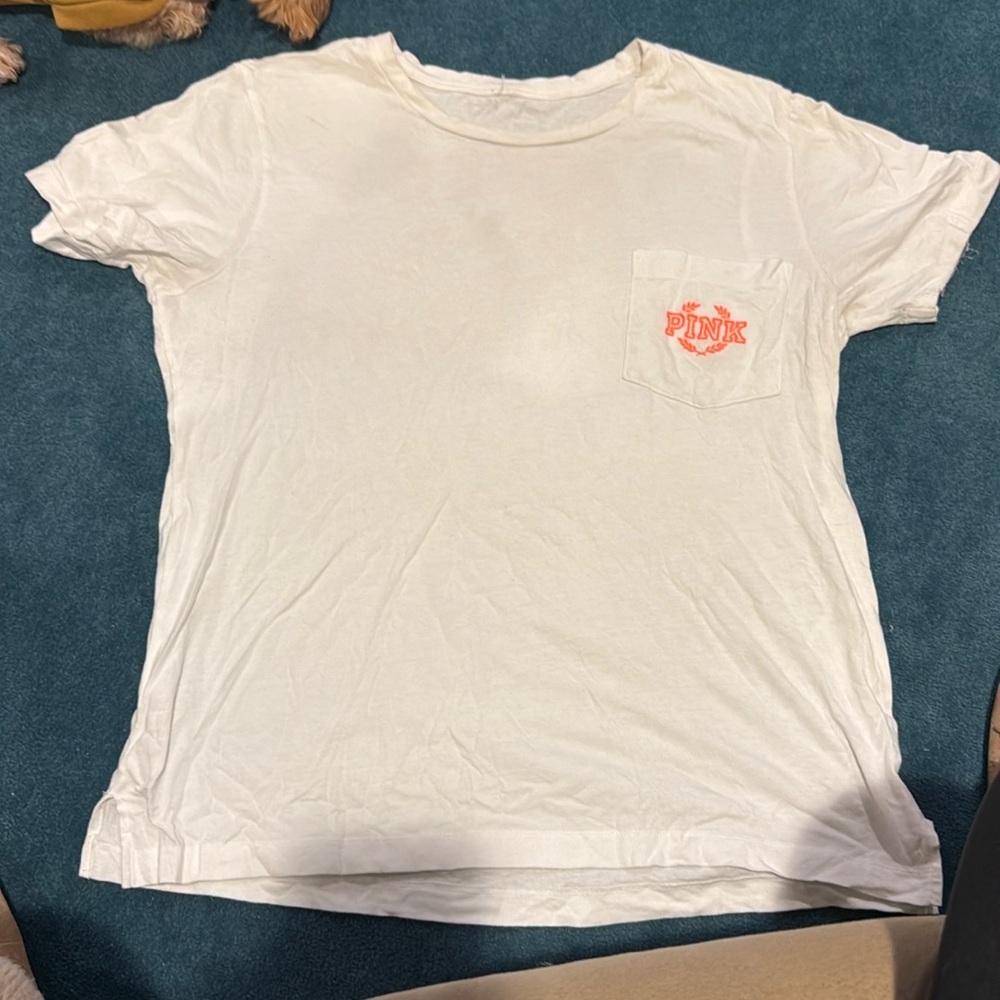 Pink tee